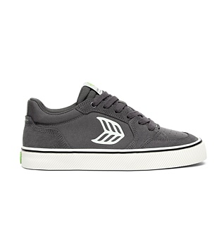 Pánské volnočasové boty Cariuma VALLELY PRO Magnet Grey Suede and Cordura Ivory Logo Sneaker