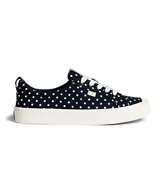 Dámské volnočasové boty Cariuma OCA Low Black Canvas White Polka Dots Sneaker