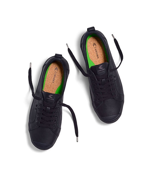 Dámské volnočasové boty Cariuma OCA Low All Black Premium Leather Sneaker