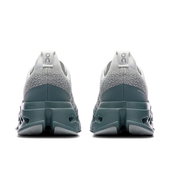 Pánské silniční běžecké boty On Cloudsurfer Max