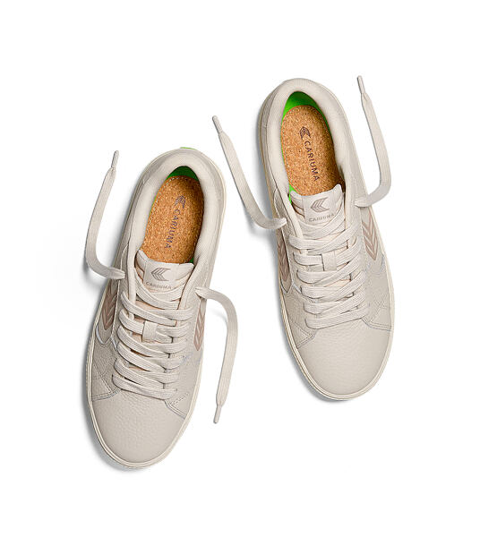 Pánské volnočasové boty Cariuma SALVAS All Almond Milk Premium Leather Plaza Taupe Logo Sneaker
