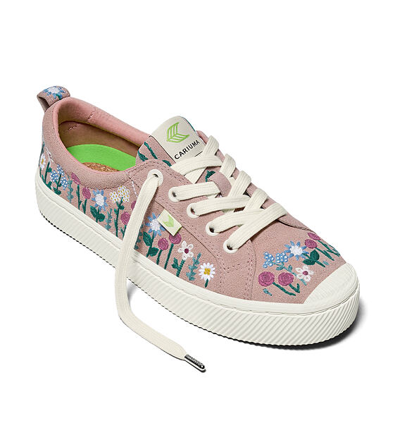 Dámské volnočasové boty Cariuma OCA Low Rose Suede Embroidered Flowers Sneaker