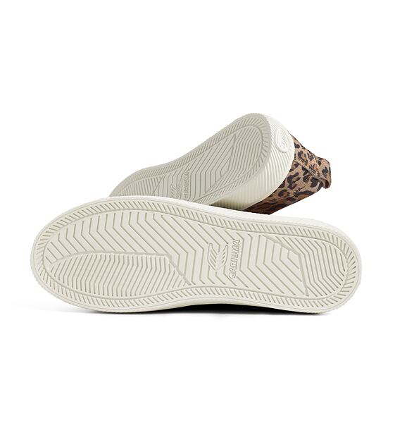 Pánské volnočasové boty Cariuma OCA Low Leopard Print Suede Sneaker