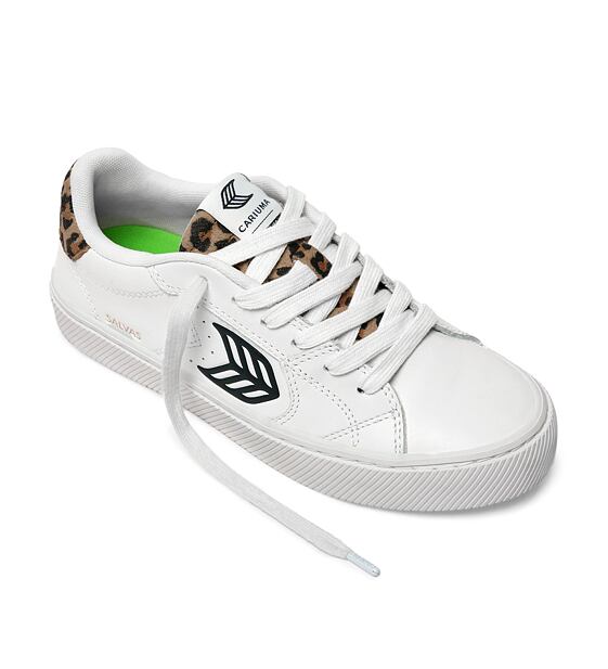Dámské volnočasové boty Cariuma SALVAS White Leather Black Logo Leopard Print Sneaker