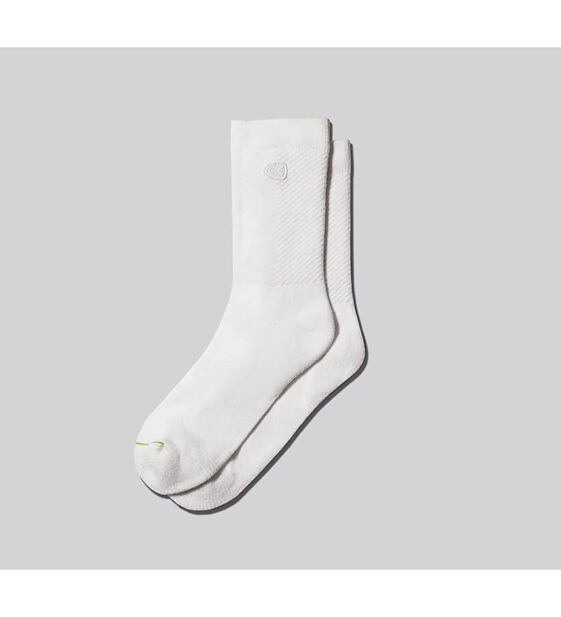 Cariuma Crew Socks Off White